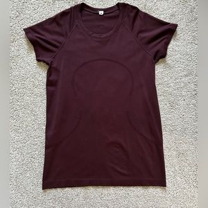 Maroon lululemon swiftly tech size 10